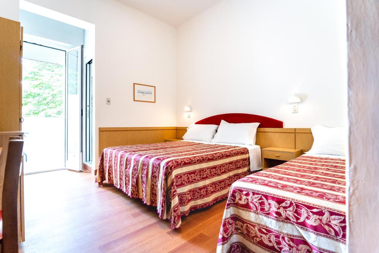 Hotel Angelus Rimini Buitenkant foto