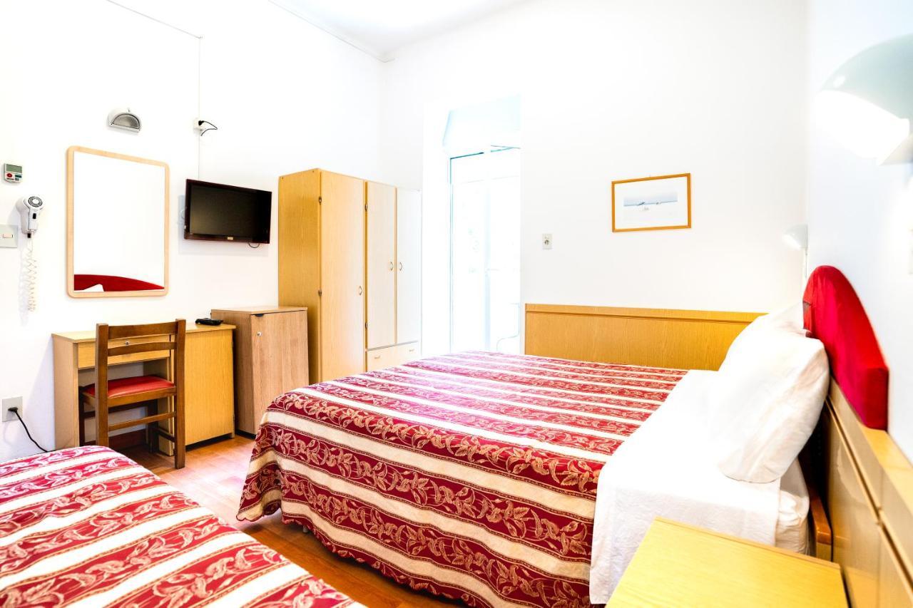 Hotel Angelus Rimini Buitenkant foto