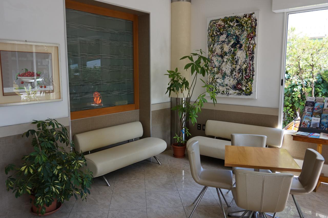 Hotel Angelus Rimini Buitenkant foto