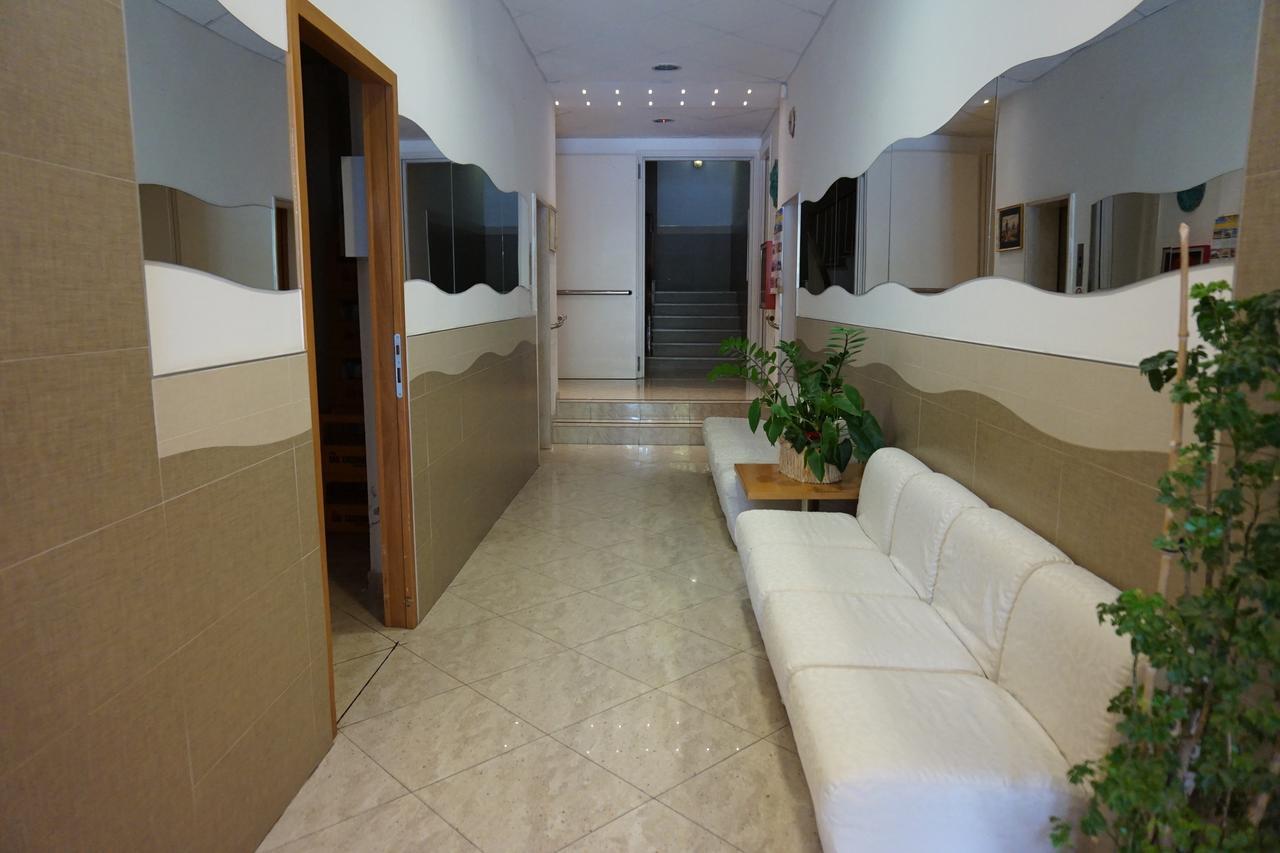 Hotel Angelus Rimini Buitenkant foto