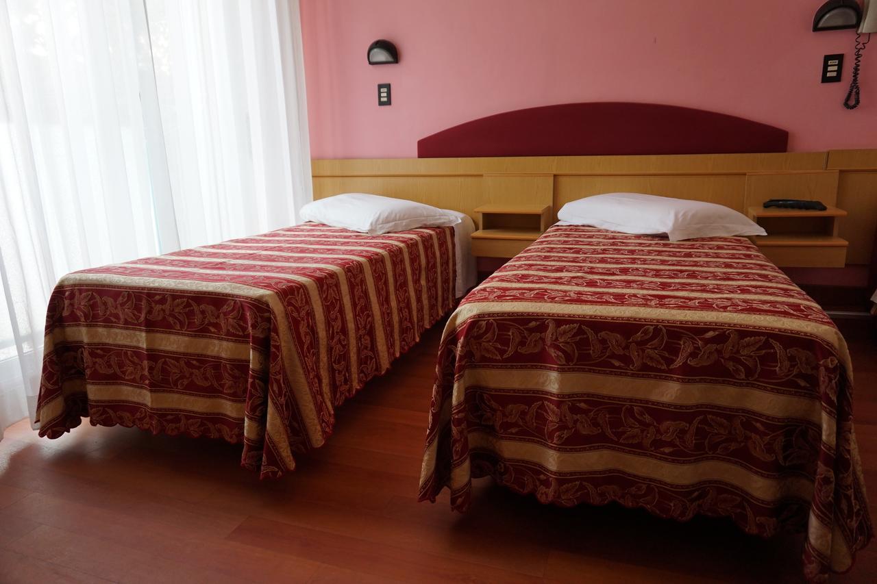 Hotel Angelus Rimini Buitenkant foto